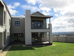 3 Bed Flat in Lydenburg