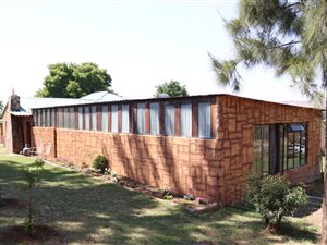 8 ha Farm in Derby