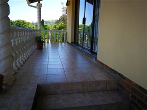 6 Bedroom House in New Germany