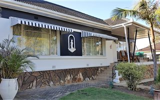 3 Bedroom House in Van Riebeeck Heights
