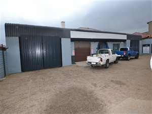 700 m² Industrial space in Primrose