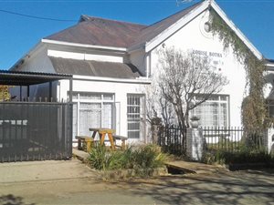 350 m² Commercial space in Fauresmith