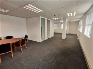 117 m² Commercial space in New Town Centre