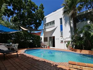 4 Bed House in Eastwood