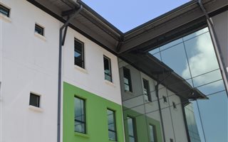 1296.35998535156 m² Office Space in Berea