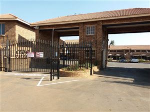 2 Bed Apartment in Krugersrus