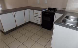 2 Bedroom Apartment in Arboretum