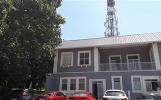33 m² Commercial space in Hilton