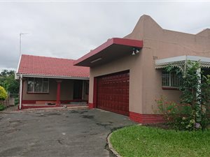 3 Bed House in Stanger Manor