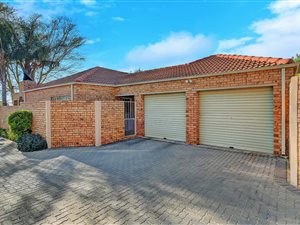 3 Bed Townhouse in Amorosa
