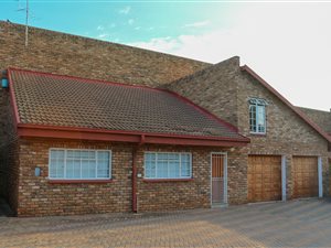 3 Bed Duplex in Die Bult