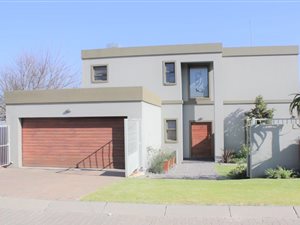 3 Bed House in Kyalami Hills