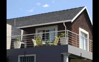 Bachelor apartment in Vorna Valley