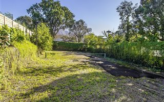 845 m² Land available in Claremont Upper