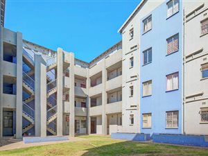 2 Bed Apartment in Fleurhof