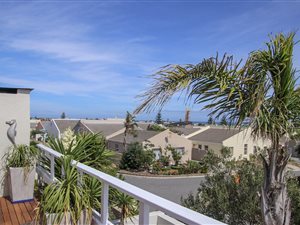 3 Bed House in Melkbosstrand
