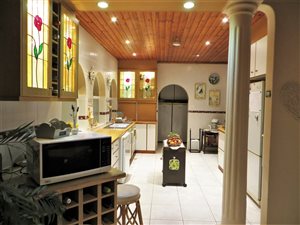 9 Bed House in Ridgeworth