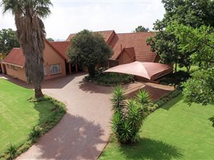 4765 m² Farm in Elspark