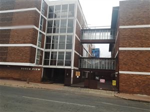 1 Bed Flat in Springs Central