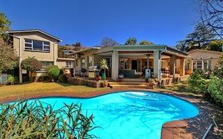 4 Bedroom House in Constantia Kloof