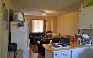 2 Bedroom Apartment in Rietvalleirand