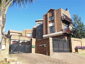 4 Bed House in Meyersdal