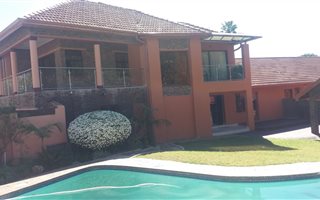 5 Bedroom House in Bramley View