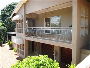 5 Bed House in Panorama