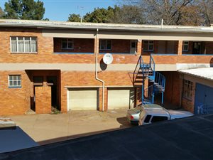 1 Bed Apartment in Vanderbijlpark Central