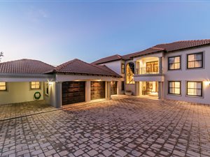 4 Bed House in Dainfern Valley