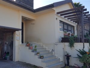 3 Bed House in Bluewater Bay