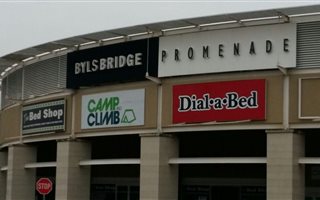103 m² Commercial space in Die Hoewes