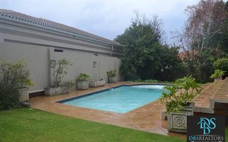 3 Bedroom Cluster in Bryanston West