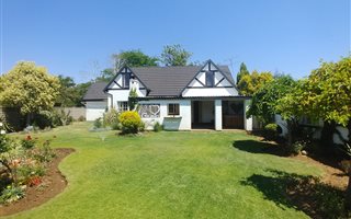 3 Bedroom House in Crystal Park