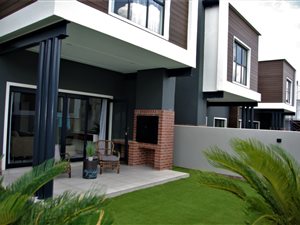 4 Bed Cluster in Sunninghill