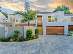 4 Bed House in Birdhaven