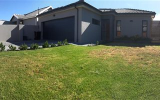 3 Bedroom House in Parklands North