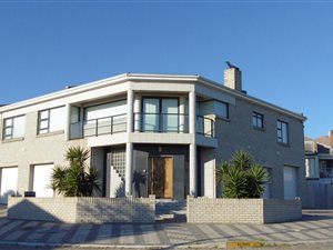 3 Bed House in Britannia Bay