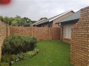 2 Bed Townhouse in Highveld