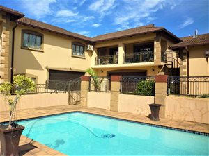 7 Bed House in Escombe