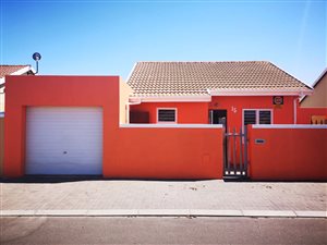 3 Bedroom House in Pelikan Park