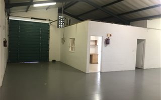 174 m² Industrial space in Diep River