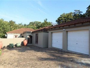 3 Bed Townhouse in Southbroom