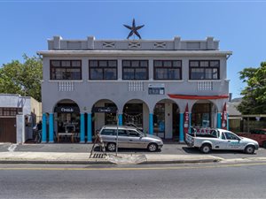 438 m² Commercial space in Fish Hoek