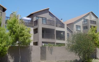 3 Bedroom Penthouse in Paulshof