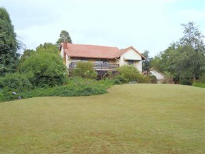 4 Bed House in Bryanston West