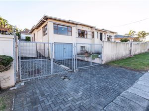 3 Bed House in Baysville