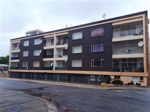 1 Bedroom Flat in Penford