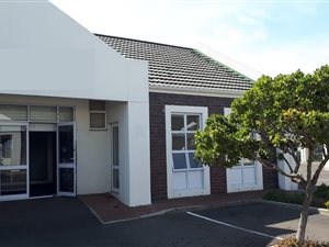 96 m² Industrial space in Montague Gardens