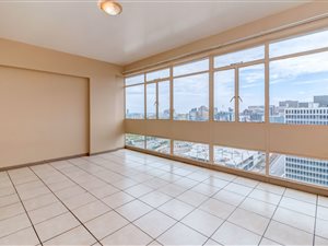Bachelor apartment in Johannesburg Central